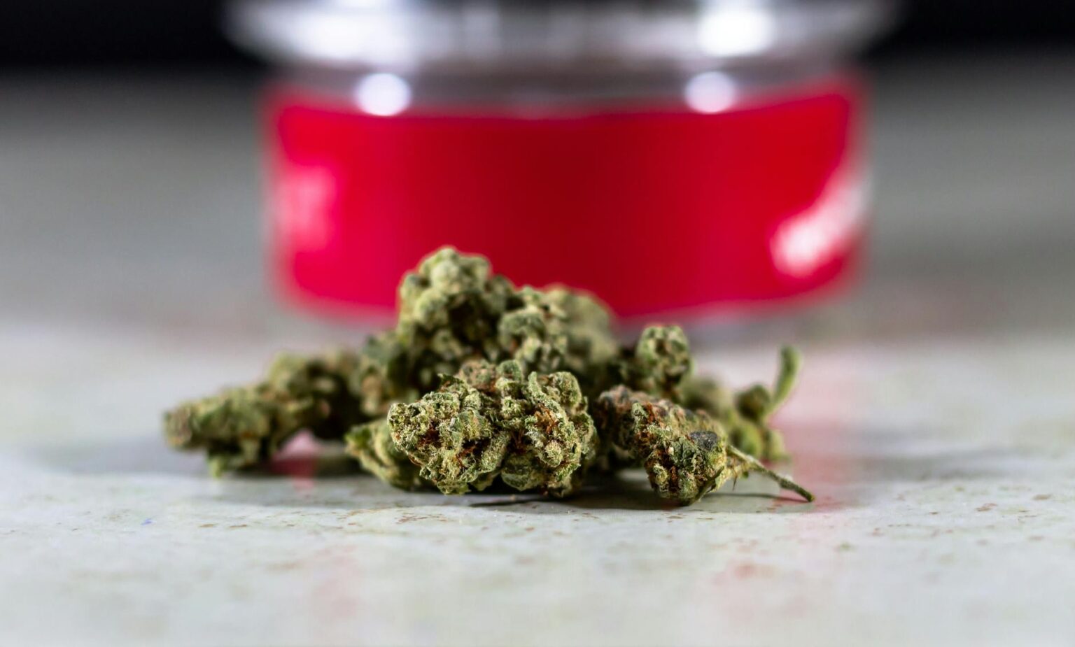 Medizinisches Cannabis und Cannabinoide für innovative Therapien bei chronischen Erkrankungen